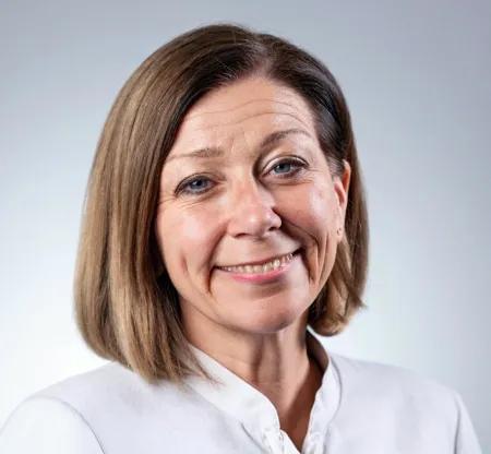 Elaine Bignell